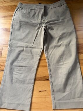 Attyre Women's Khaki Straight-Leg Chinos